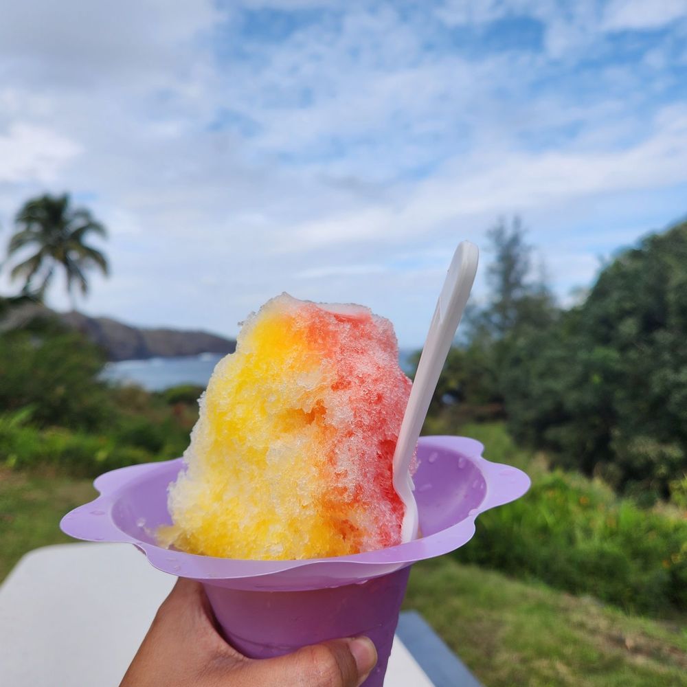 Lorraine Shave Ice - Desserts Near Me - Wailuku, Hawaii