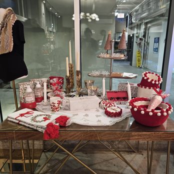 Simones Coffee & Tea - Get a latte and holiday/gift shopping all in one visit! - Coffee & Tea Near Me - Ventura, California Simones Coffee & Tea - Get a latte and holiday/gift shopping all in one visit! - Coffee & Tea Near Me - Ventura, California