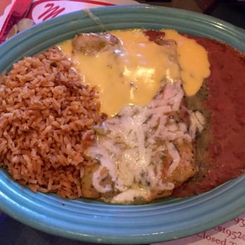 Matt's El Rancho - Green enchiladas with cheese - Mexican Near Me - Austin, Texas Matt's El Rancho - Green enchiladas with cheese - Mexican Near Me - Austin, Texas