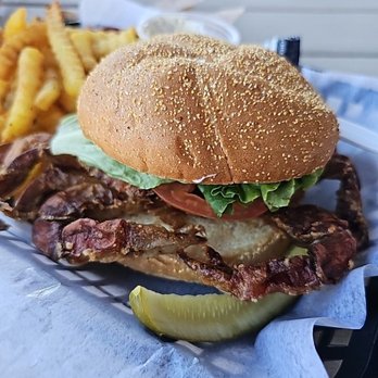 StingRay's Seafood - Soft shell crab sandwich - Seafood Near Me - Tybee Island, Georgia StingRay's Seafood - Soft shell crab sandwich - Seafood Near Me - Tybee Island, Georgia