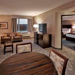 DoubleTree by Hilton Hotel Lawrenceburg - Guest room amenity