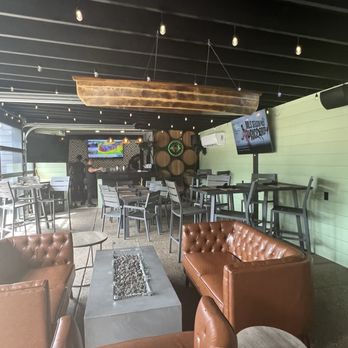 Calypso Spirits Bar - Cajun/Creole Near Me - Saint Louis, Missouri