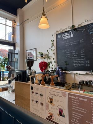 Mitten Sweets & Coffee by null