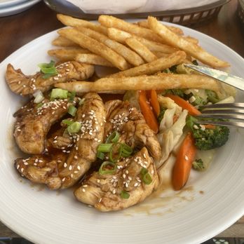 Port Allen Sunset Grill & Bar - Broiled Teriyaki Chicken - Seafood Near Me - Eleele, Hawaii