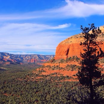 Devil's Bridge Trail - View along the way up to the bridge - Hiking Near Me - Sedona, Arizona Devil's Bridge Trail - View along the way up to the bridge - Hiking Near Me - Sedona, Arizona