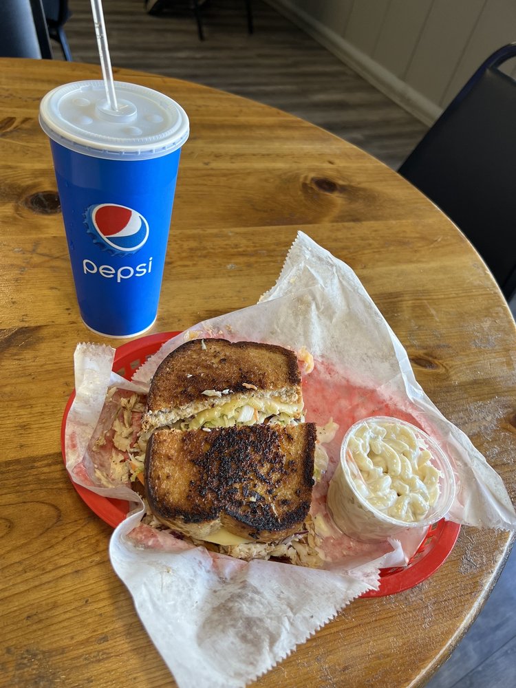 VILLAGE CORNER DELI 42 Photos & 183 Reviews 1030 Mound St