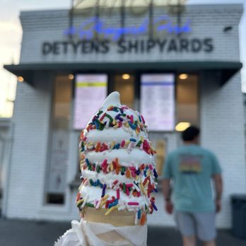 Zano's at Shipyard Park - Ice Cream & Frozen Yogurt Near Me - Mount Pleasant, South Carolina Zano's at Shipyard Park - Ice Cream & Frozen Yogurt Near Me - Mount Pleasant, South Carolina