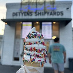 Zano's at Shipyard Park