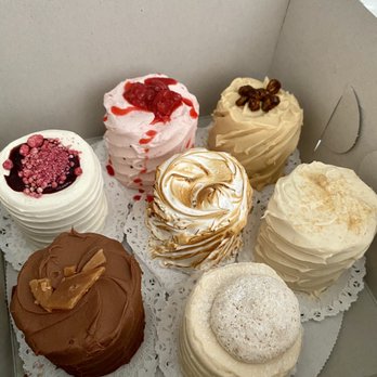 Cake Monkey Bakery - Mini cakes - Bakeries Near Me - Los Angeles, California