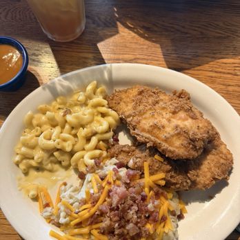 Cracker Barrel Old Country Store - Macaroni & Cheese Mashed Potatoes Sweet Tea (Half Gallon) - Southern Near Me - Spartanburg, South Carolina Cracker Barrel Old Country Store - Macaroni & Cheese Mashed Potatoes Sweet Tea (Half Gallon) - Southern Near Me - Spartanburg, South Carolina