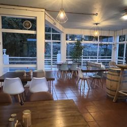Ceiceira Tasting Lounge