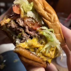 Peegeos - 2/3 pound cheeseburger