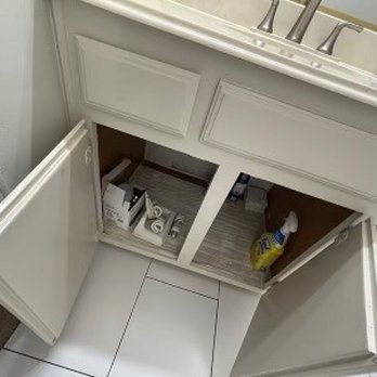 HomeMaid Cleaners - They even cleaned the cabinets - Home Cleaning Near Me HomeMaid Cleaners - They even cleaned the cabinets - Home Cleaning Near Me