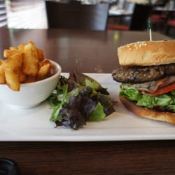Redsalt Restaurant - burger