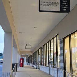 Tanger Outlets Lancaster