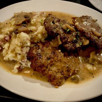 Carmella's Cafe - Salisbury Steak with mashed potatoes and gravy - Italian Near Me - Youngstown, Ohio