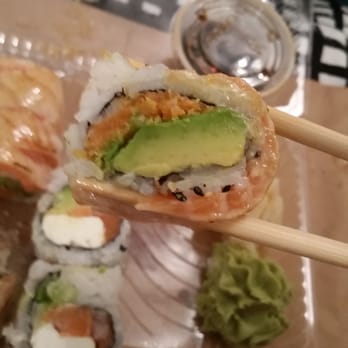 Maple Sushi - Sushi Bars Near Me - Vaughan, Ontario