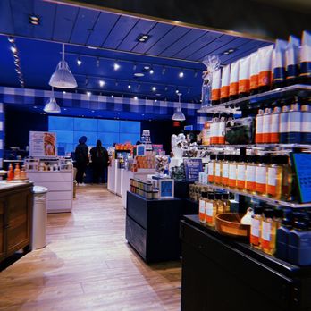 Bath & Body Works - Registers - Cosmetics & Beauty Supply Near Me - Edison, New Jersey