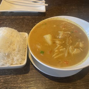 Thai Dishes MB - Curry - Thai Near Me - Manhattan Beach, California