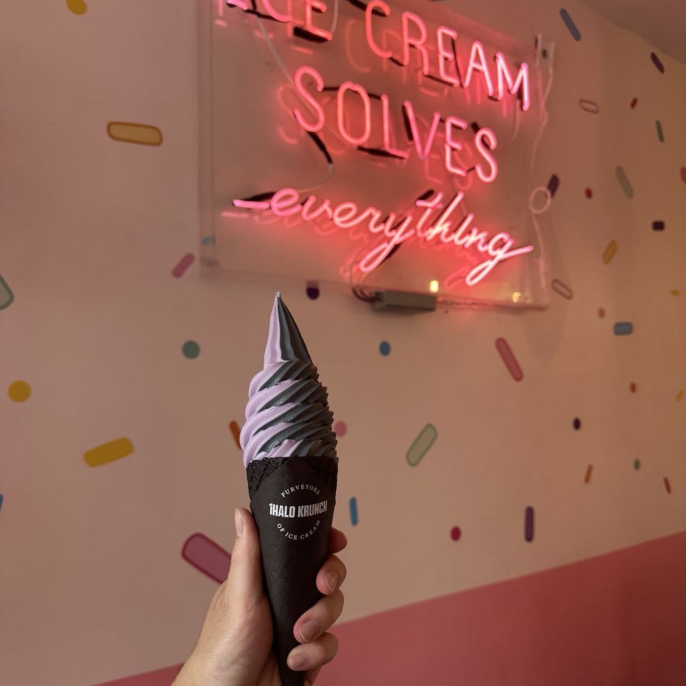 iHalo Krunch - Ube nut - IG @bougiefoodieboi - Ice Cream & Frozen Yogurt Near Me - Toronto, Ontario iHalo Krunch - Ube nut - IG @bougiefoodieboi - Ice Cream & Frozen Yogurt Near Me - Toronto, Ontario