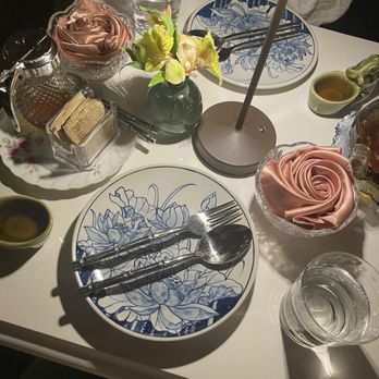 Jan Jao Kha Thai Restaurant - Table set up - Thai Near Me - New York, New York Jan Jao Kha Thai Restaurant - Table set up - Thai Near Me - New York, New York