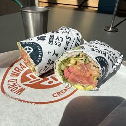 Spicy ahi tuna nori wrap