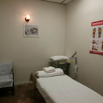 Super Acucare - Treatment Room - Acupuncture Near Me - Philadelphia, Pennsylvania Super Acucare - Treatment Room - Acupuncture Near Me - Philadelphia, Pennsylvania