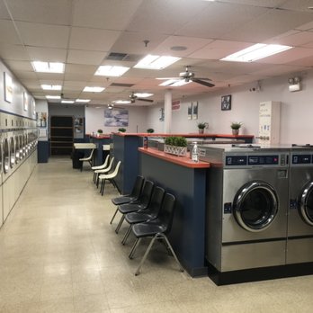 Bubblez Laundromat - Newly remodeled - Laundromat Near Me - Carol Stream, Illinois Bubblez Laundromat - Newly remodeled - Laundromat Near Me - Carol Stream, Illinois