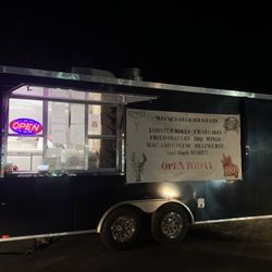 Waynes Delicious Eats - 12/06/2023, their special was snow crab legs!