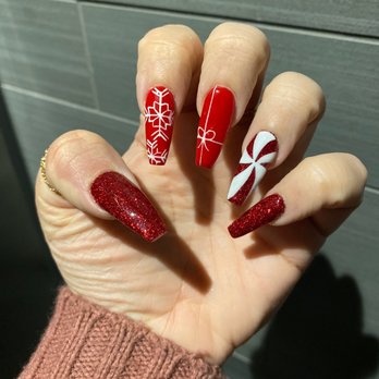 Glam'd Nail Bar - Gel acrylic hand drawn design by Gin. - Nail Salons Near Me - Saint Peters, Missouri