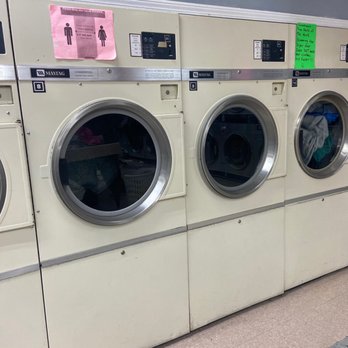 The Laundry Room - Laundromat Near Me - Hickory Hills, Illinois The Laundry Room - Laundromat Near Me - Hickory Hills, Illinois
