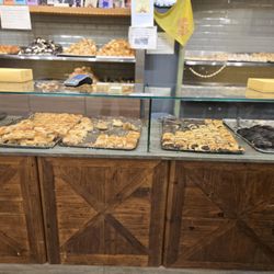 Pastas Caseras Beatriz - Flavors of croissants: chocolate, apple, and pumpkin.