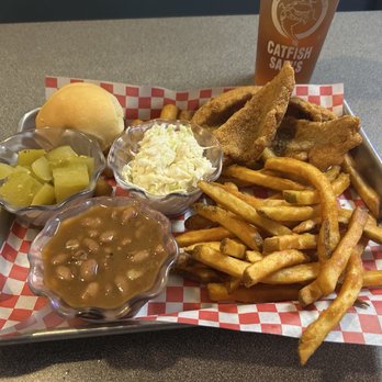 CATFISH SAM’S - Updated February 2026 - 146 Photos & 212 Reviews - 2735 ...