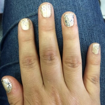 Paulas Peluqueria - Beautiful manicure design by Grace - Hair Salons Near Me - Miami, Florida Paulas Peluqueria - Beautiful manicure design by Grace - Hair Salons Near Me - Miami, Florida
