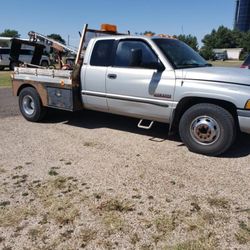Handyman Towing - Wrecker