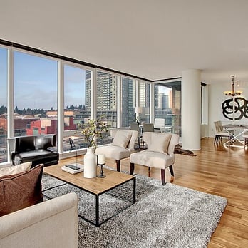 Lisa Lucas Design - Bellevue Towers condo - Home Staging Near Me - Seattle, Washington