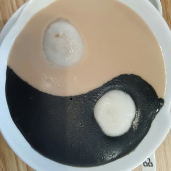 Smile Dessert - Taichi, black sesame and walnut paste with rice balls - Desserts Near Me - Auckland, AUK
