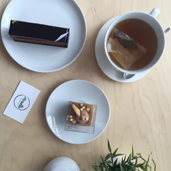 Roselle - the chocolate one, earl grey pudding and earl grey cream tea - Bakeries Near Me - Toronto, Ontario