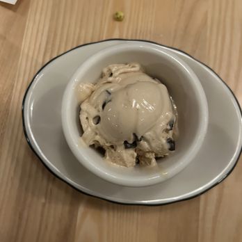 Bar 'Cino - Salted caramel chocolate chip gelato - Italian Near Me - Westwood, Massachusetts