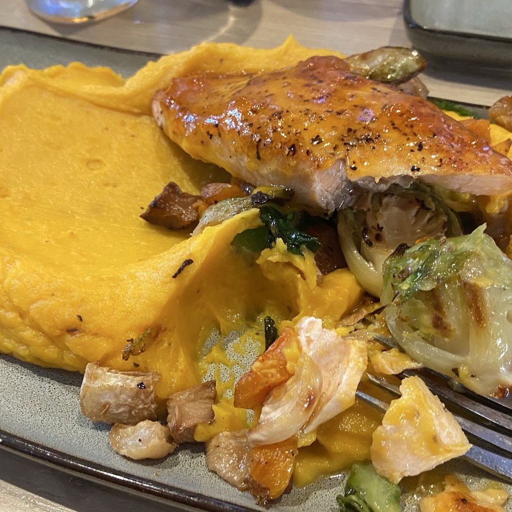 Coughlin's Law Kitchen & Brew Pub - Fish Apricot Bourbon Salmon - American Near Me - Pittsburgh, Pennsylvania