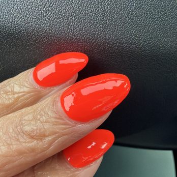 TraNails Spa - Lumps and bumps and chunky acrylic - Nail Salons Near Me - Livermore, California TraNails Spa - Lumps and bumps and chunky acrylic - Nail Salons Near Me - Livermore, California