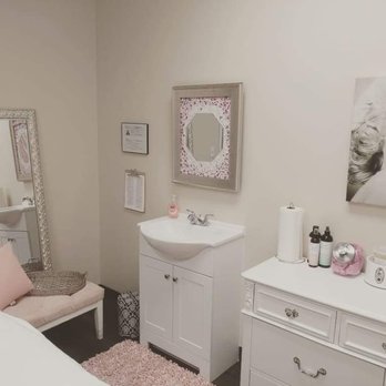 Natural Bombshell Salon - Sugaring Near Me - Buckeye, Arizona Natural Bombshell Salon - Sugaring Near Me - Buckeye, Arizona