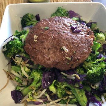 Apple A Day Cafe - Beyond burger patty salad - Juice Bars & Smoothies Near Me - Miami Beach, Florida