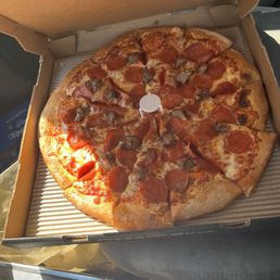 Pepperoni pizza Pepperoni pizza