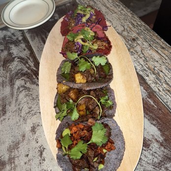 Zona Rosa - Taco platter with chimichurri, alambre, and braised short ribs (PINK) - Mexican Near Me - San Jose, California Zona Rosa - Taco platter with chimichurri, alambre, and braised short ribs (PINK) - Mexican Near Me - San Jose, California