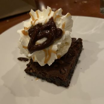 Severn Inn - Brownie dessert - Seafood Near Me - Annapolis, Maryland