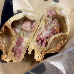 Empanola - Muffaletta