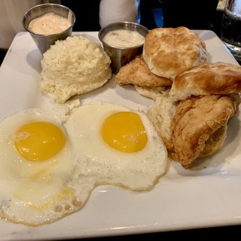Midtown Cafe - Chicken and biscuits with side of grits - Breakfast & Brunch Near Me - Nashville, Tennessee Midtown Cafe - Chicken and biscuits with side of grits - Breakfast & Brunch Near Me - Nashville, Tennessee