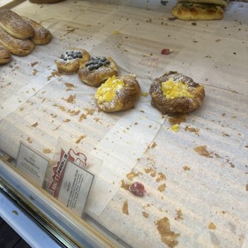 Brecotea - Sweet treats in the baked goods case - Bubble Tea Near Me - Cary, North Carolina