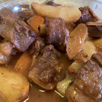 Pop Kitchen - Oxtail in Ref Wine Sauce - Seafood Near Me - Daly City, California Pop Kitchen - Oxtail in Ref Wine Sauce - Seafood Near Me - Daly City, California